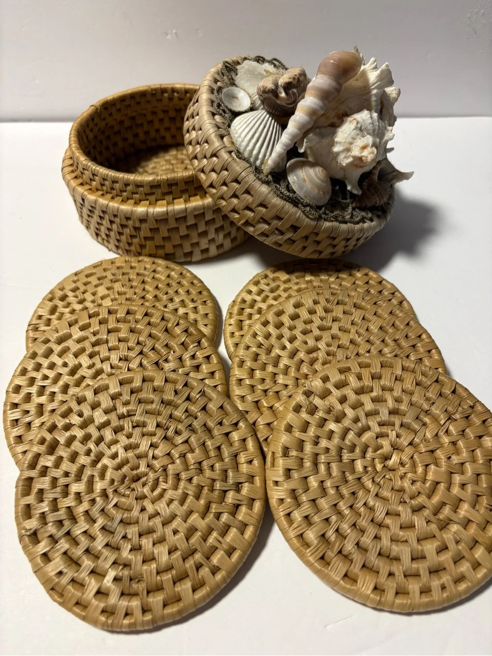 Natural Woven Shell coaster Box - Beige